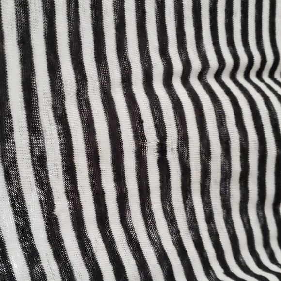Joie Maddie striped tee in black and white Size Large - Picture 5 of 8